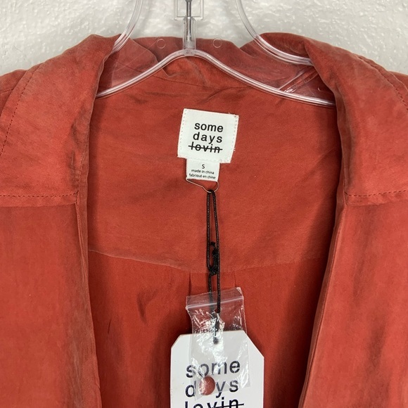 NWT Some Days Lovin Tie Front bottom down top size small - Picture 4 of 7